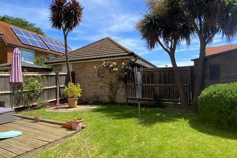 4 Barnes Way, Herne Bay, CT6 6RX