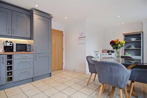 4 Barnes Way, Herne Bay, CT6 6RX