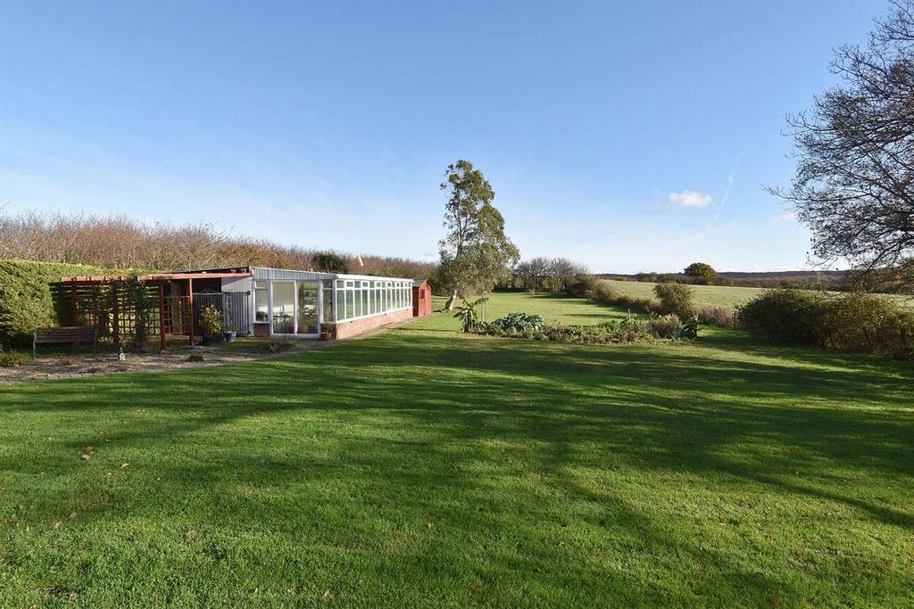 Golden Hill, Whitstable 4 bed detached house for sale £785,000