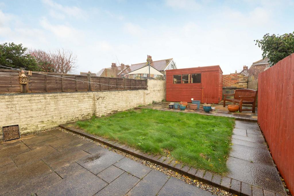 Walmsley Road, Broadstairs, CT10 3 bed semidetached house for sale £