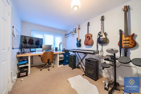 1a Phillida Road, Romford, RM3 0NH