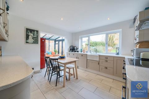 1a Phillida Road, Romford, RM3 0NH