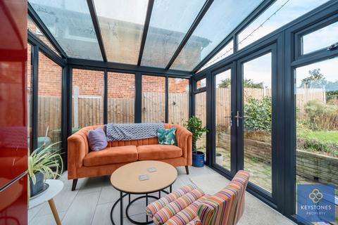 1a Phillida Road, Romford, RM3 0NH