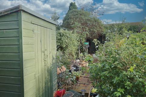 18 Dunton Road, Romford, RM1 4AH