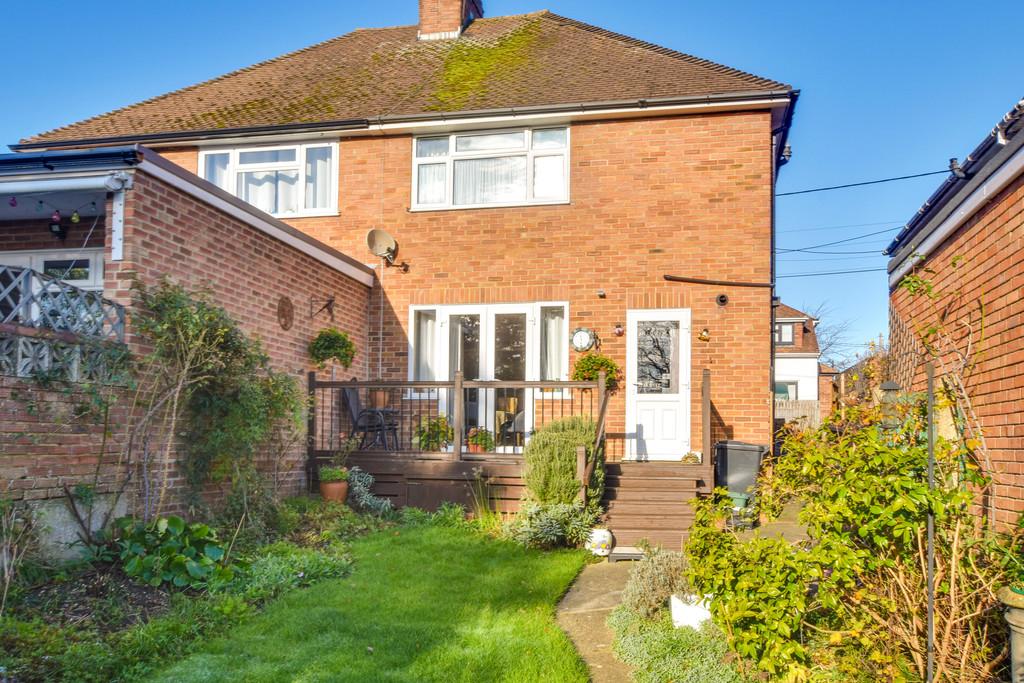 Vauxhall Drive Braintree 3 Bed Semi Detached House For Sale £350 000