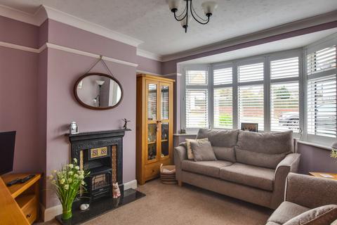 3 bedroom semi-detached house for sale, Vauxhall Drive, Braintree