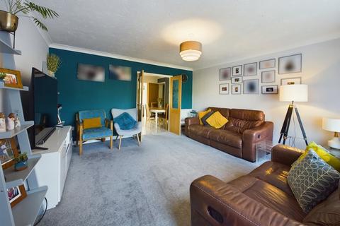 8 Monksgate, Thetford, IP24 1BX