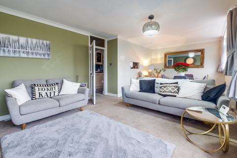 2 bedroom flat for sale - Monmouth Drive, Sutton Coldfield, B73