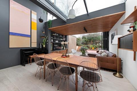 5 bedroom terraced house to rent, St. Donatts Road, Brockley, SE14