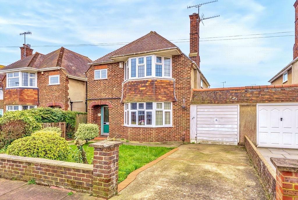 Harvey Road, GoringbySea, Worthing, West Sussex, BN12 4 bed detached house for sale £645,000