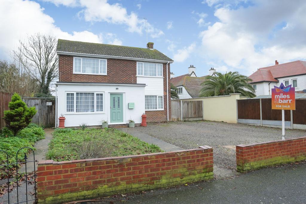 Avenue Gardens, Margate, CT9 3 bed detached house for sale £500,000