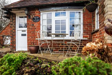 2 bedroom end of terrace house for sale, Brook, Albury, Guildford, Surrey, GU5