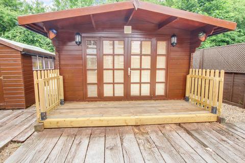 22 Ashdown Drive, Crawley, RH10 5HB