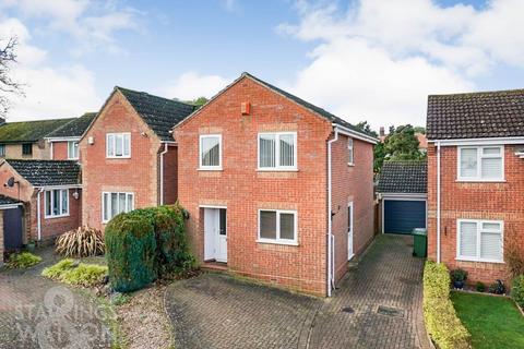 4 bedroom detached house for sale - Greenacre Close, Brundall, Norwich