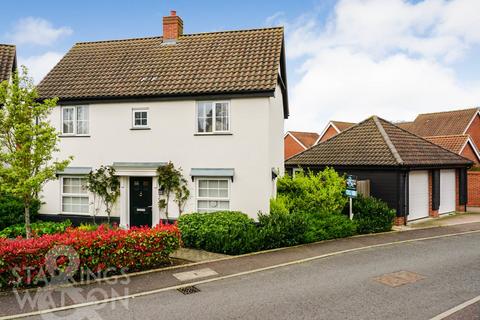 3 bedroom detached house for sale, Brownes Grove, Loddon, Norwich