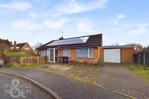 3 bedroom detached bungalow for sale, Chapel Meadow, Kirby Cane, Bungay