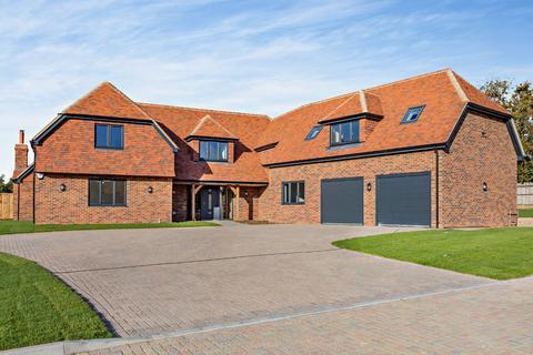 5 bedroom detached house for sale, Cookes Meadow, Northill, Biggleswade, Bedfordshire