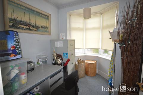 5 Cox Avenue, Bournemouth, BH9 3LY