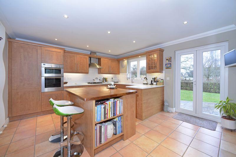 Summerfold, Rudgwick 4 bed detached house for sale - £935,000