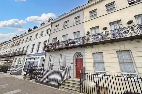 2 bedroom apartment for sale - THE ESPLANADE, WEYMOUTH