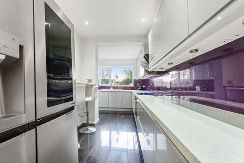 41 Lloyd Road, Worcester Park, KT4 8SA