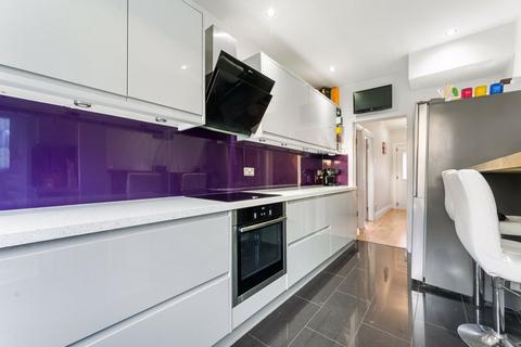 41 Lloyd Road, Worcester Park, KT4 8SA