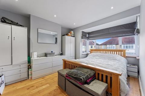 41 Lloyd Road, Worcester Park, KT4 8SA