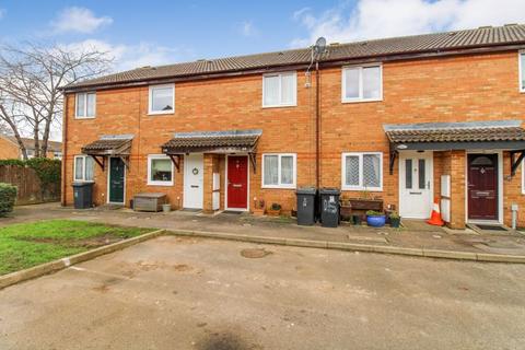 2 bedroom terraced house for sale - Gladstone Close, Biggleswade SG18