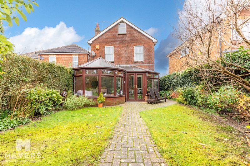 Malvern Road, Moordown, BH9 4 bed detached house for sale £525,000