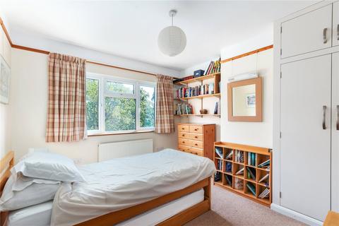 9 Rockhampton Close, London, SE27 0NG