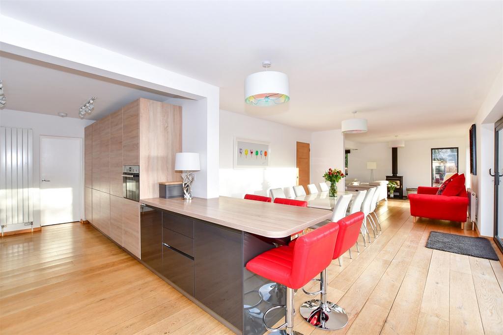 Linton Hill, Linton, Maidstone, Kent 4 bed detached house for sale £