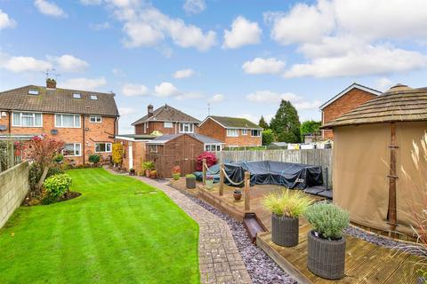 99 Brompton Farm Road, Strood, Rochester, ME2 3RF