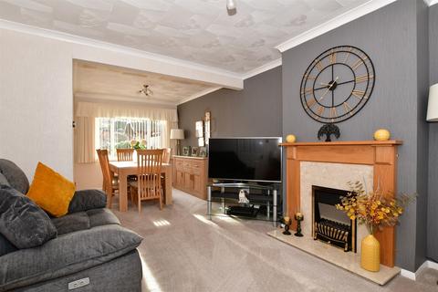 99 Brompton Farm Road, Strood, Rochester, ME2 3RF