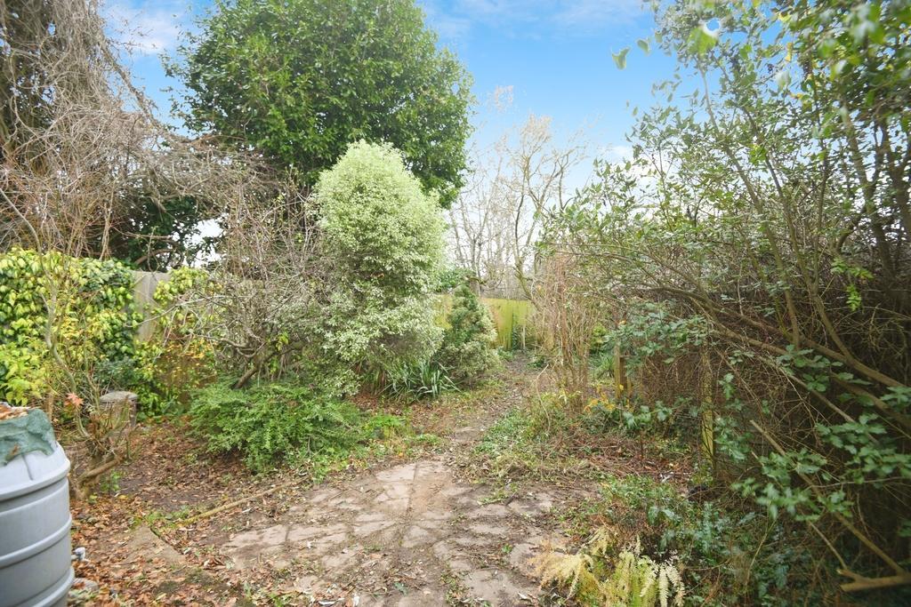 Clarkson Avenue, Wisbech, Cambs, PE13... 3 bed detached bungalow for