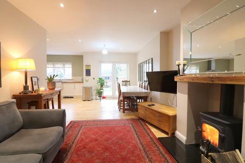 1 Lancaster Avenue, Luton, LU2 7AD