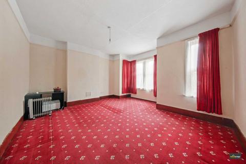 31 Plashet Road, London, E13 0QA