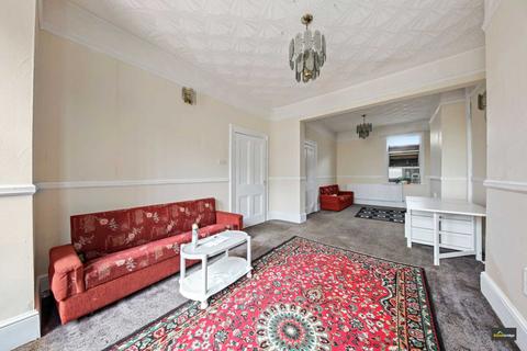 31 Plashet Road, London, E13 0QA