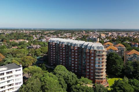 3 bedroom apartment for sale, Manor Road, East Cliff, Bournemouth BH1