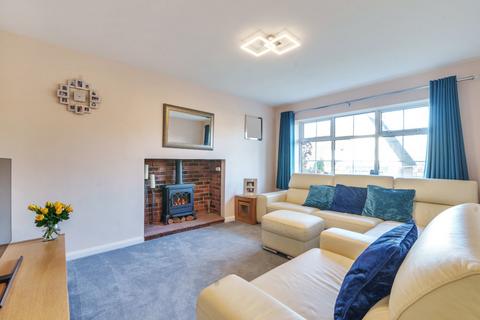 3 bedroom detached house for sale, Manor Close, Notton, Wakefield, West Yorkshire