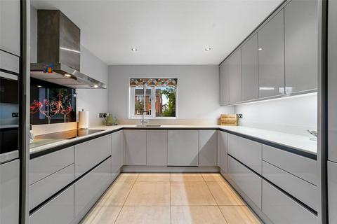 5 bedroom detached house for sale, Morris Harp, Saffron Walden, Essex, CB10