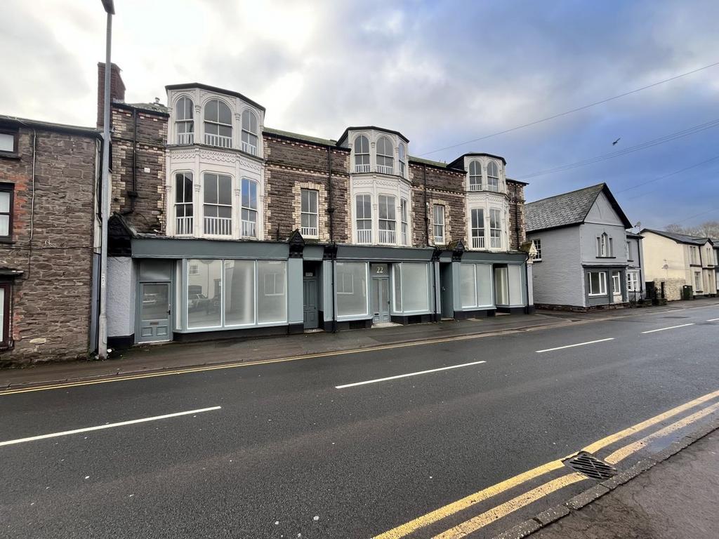 Brecon Road, Abergavenny, NP7 1 bed flat for sale £130,000