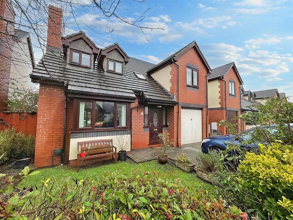 The Hawthorns, Caerleon, Newport 4 bed detached house for sale £360,000