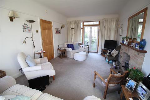 55 Castle Avenue, Epsom, KT17 2PJ