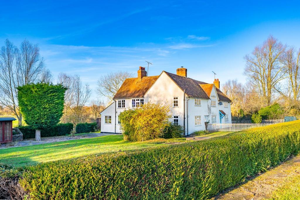 Long Hide Leaden Roding Stortford Road, Leaden Roding, Dunmow 3 bed semi-detached house - £400,000
