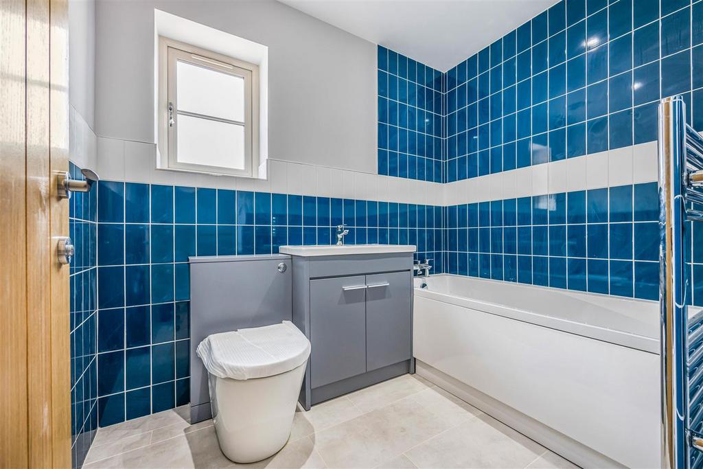 Plot 6 Oakwood Court, Clewers Lane, Waltham Chase-
