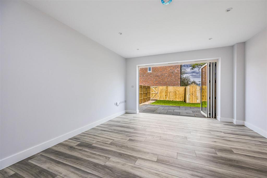 Plot 6 Oakwood Court, Clewers Lane, Waltham Chase-