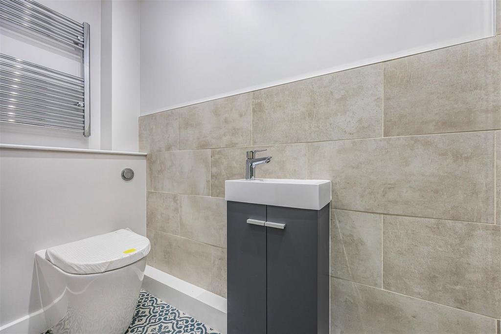 Plot 6 Oakwood Court, Clewers Lane, Waltham Chase-