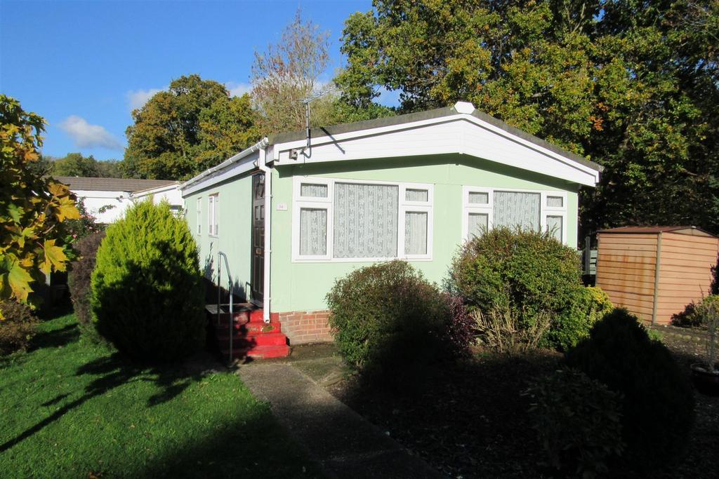 Shalloak Road, Broad Oak, Canterbury 2 bed mobile home for sale £79,995