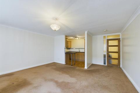 2 bedroom apartment for sale, Albany Court, Cromer