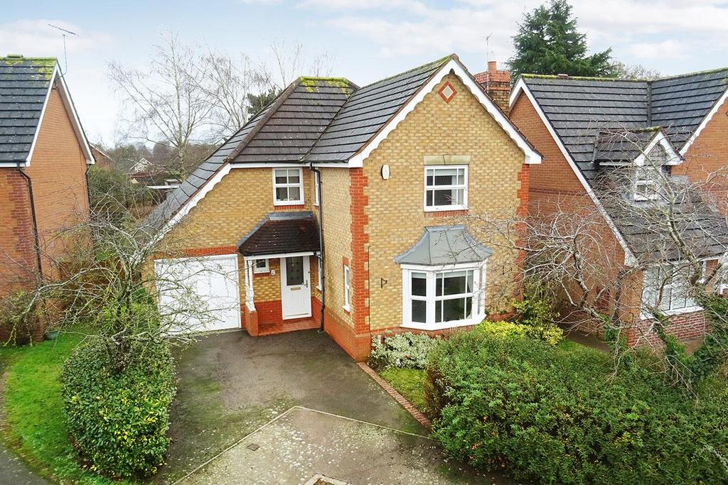 Robinia Close, Lutterworth 4 bed detached house for sale £375,000